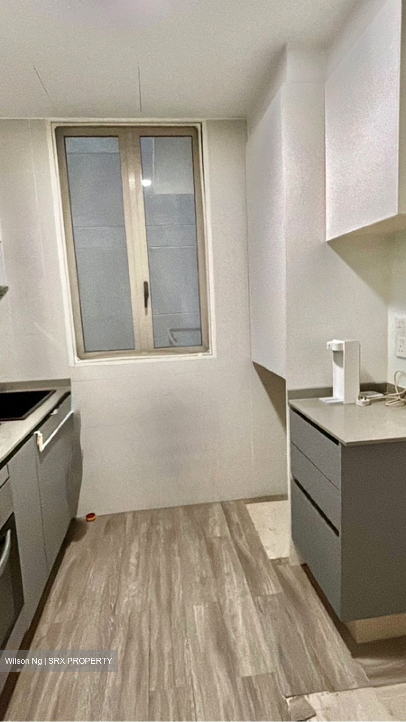 Vacanza @ East (D14), Condominium #580646861
